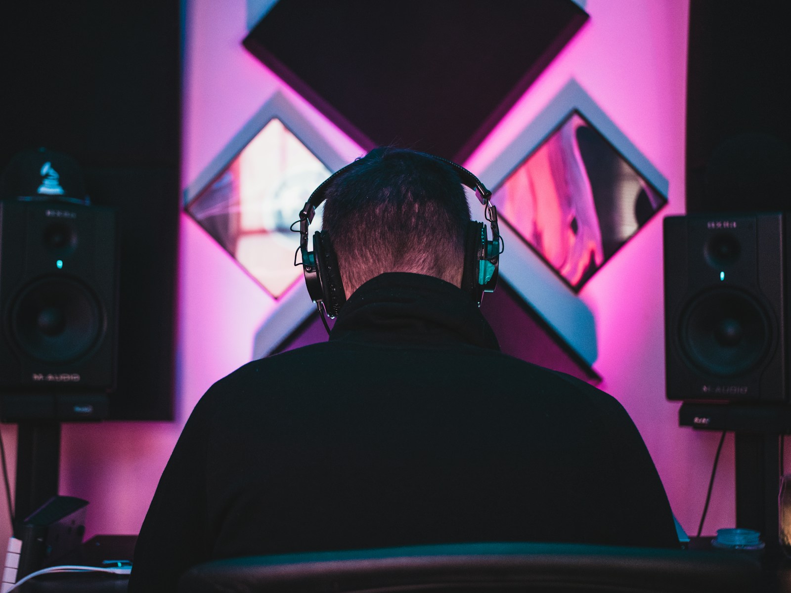 Photo by Tanner Boriack formateur motion design